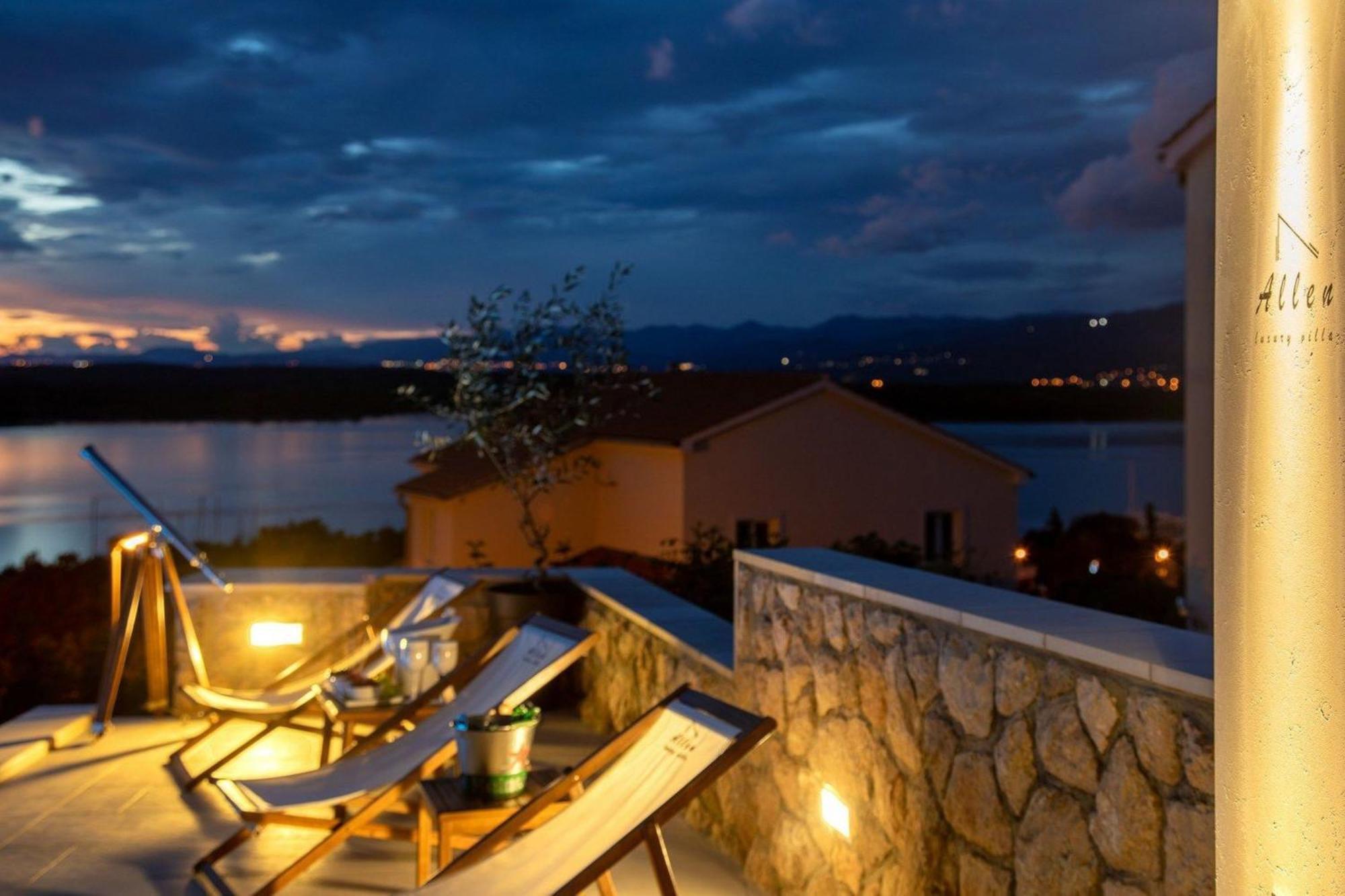 Luxury Villa Allen With Pool กลิมโน ห้อง รูปภาพ