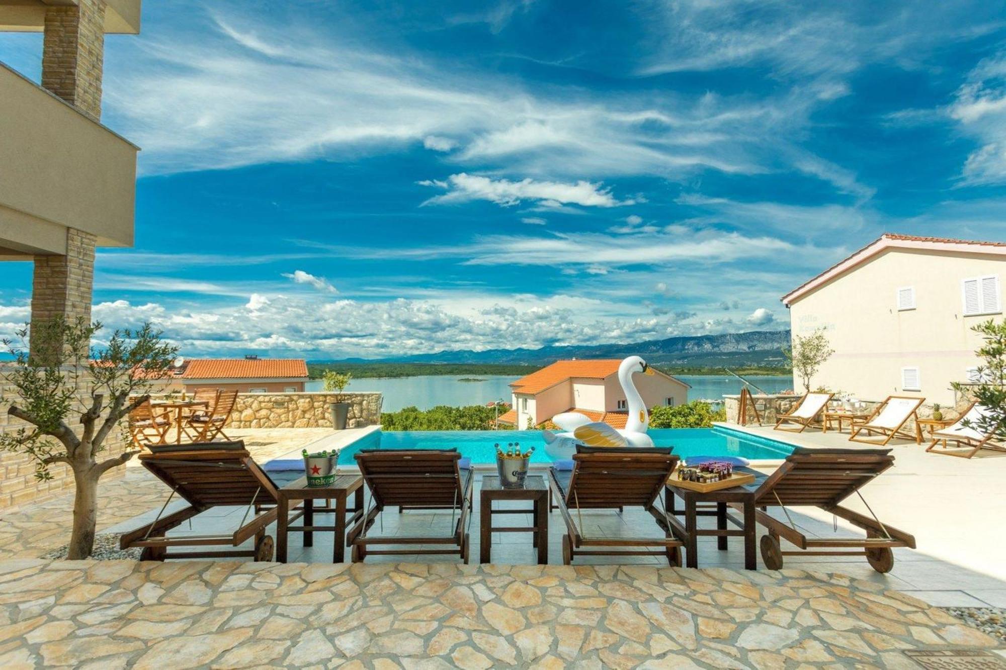 Luxury Villa Allen With Pool กลิมโน ห้อง รูปภาพ